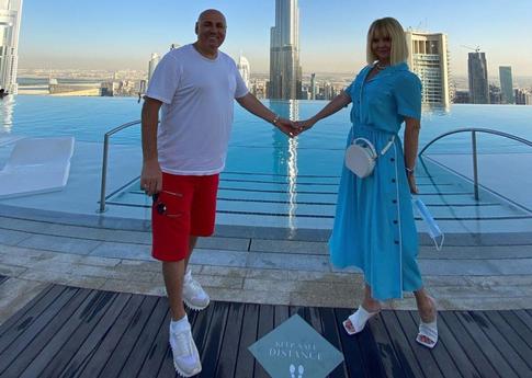 Верхнеднипровскідегі жалаңаш қыздардың суреттері