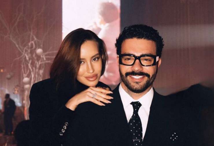 Кең жамбас, үлкен бөкселер мен сиськи