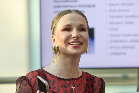 Несовершеннолетняя дочь Валерии Гай Германики стала мамой: фото с малышом