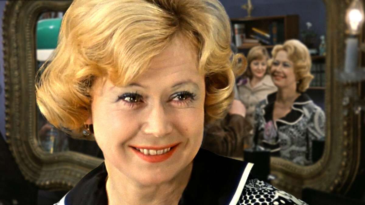 Светлана Немоляева рассказала, как относится к&nbsp;одним и&nbsp;тем же&nbsp;фильмам на&nbsp;Новый год