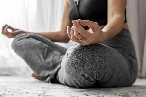 Стресс под контролем: как правильно медитировать, чтобы был эффект