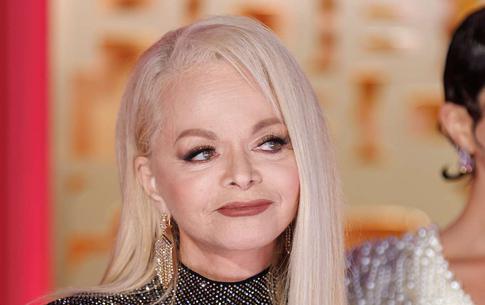 Раскрыта новая «схема Долиной»: певица задолжала 1 млн рублей