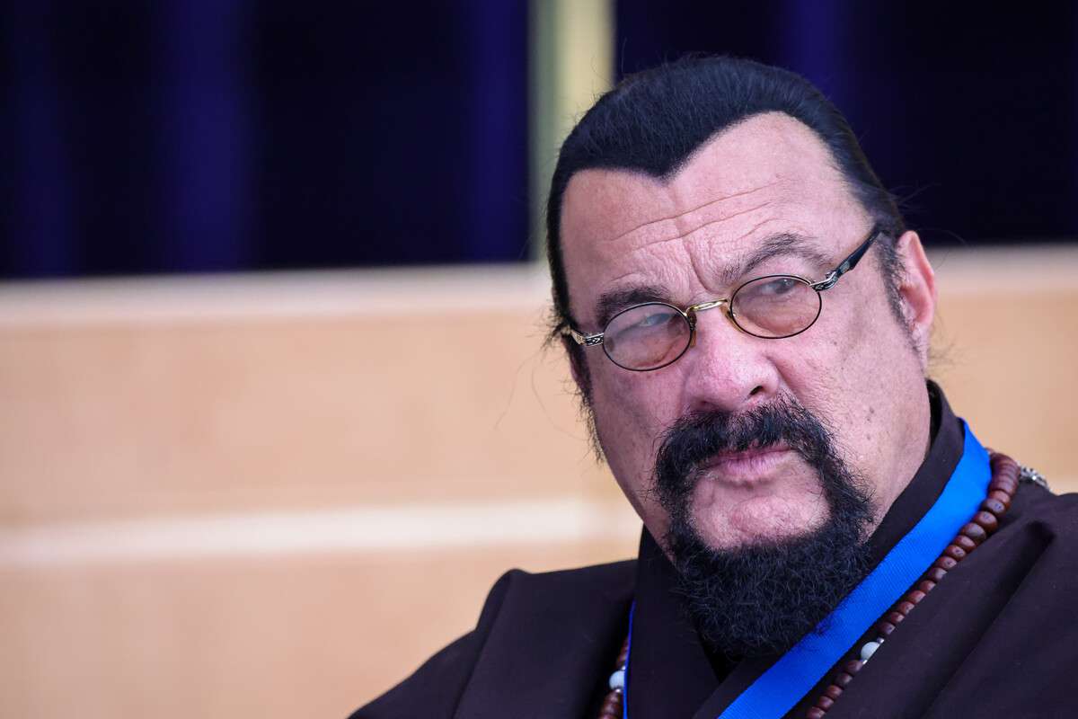 Стивен Сигал