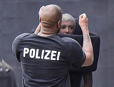 «Я имею власть над своей женой»: Канье Уэст оправдал скандальный выход Бьянки Ценсори на «Грэмми»