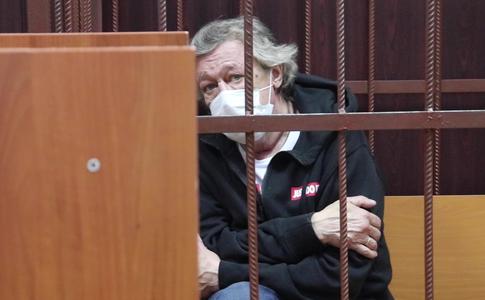 Михаил Ефремов отреагировал на решение суда об УДО