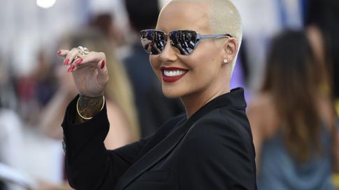 Бывшая Уэста раскрыла его причуды в нарядах для жены