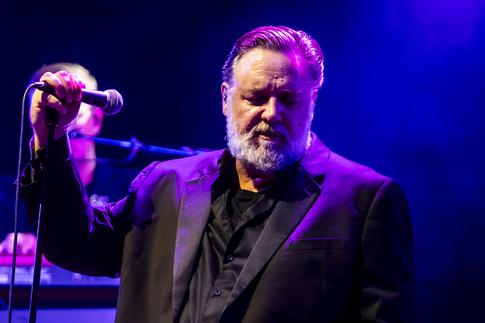 Никакого хлеба: набравший более 100 кг Рассел Кроу забеспокоился о здоровье