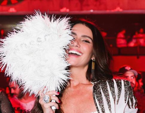 Без Лукаса: вечно молодая Жади отпраздновала 49-й день рождения