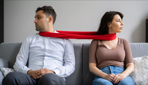 Связанные одной цепью: почему возникает зависимость и как от нее избавиться