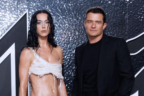 Белокурое чудо: Кети Перри и Орландо Блум впервые показали общую дочь