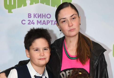 «Ничего не поможет»: Муцениеце эмоционально высказалась о сыне