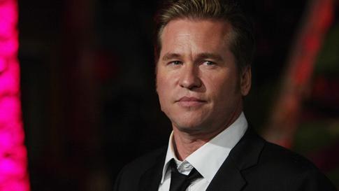 От Бэтмена до инвалидного кресла: СМИ выяснили, как прошли последние годы Вэла Килмера