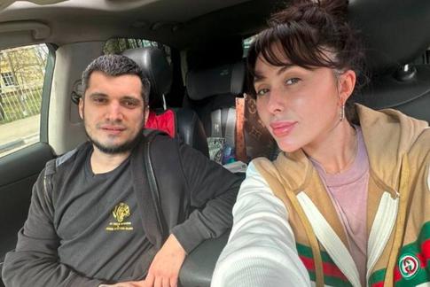 «Меня задержали»: бывшая жена Паши Техника вызвала подозрения в аэропорту Таиланда