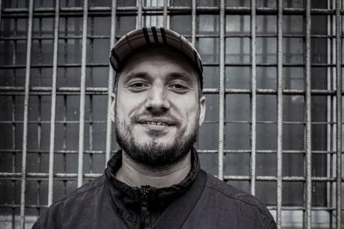 «Паша Техник жив?»: в Сети распространяют кадры с рэпером, который утверждает, что «вернулся с того света»