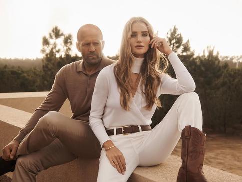 «Куда Джейсон смотрит»: Роузи Хантингтон-Уайтли показала идеальную фигуру в «горячей» фотосессии