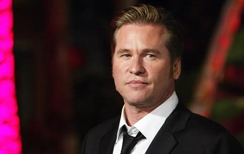 Вэл Килмер в последний раз надел маску Бэтмена за 5 недель до смерти