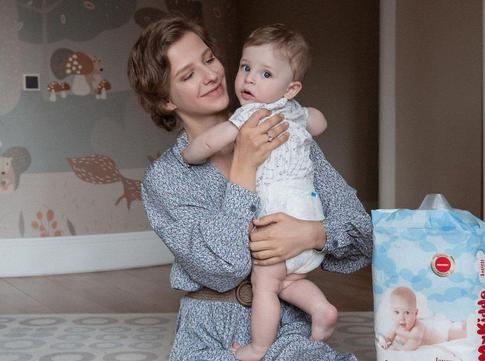 Елизавета Арзамасова показала танцующую дочь: «Растет еще один артист в семье!»