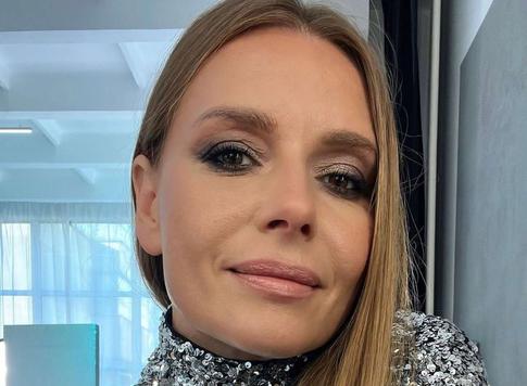 Любовь Толкалина заинтриговала фанатов романтичным фото с Башаровым