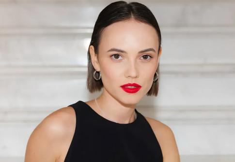 Стася Милославская объявила о помолвке с футболистом ЦСКА