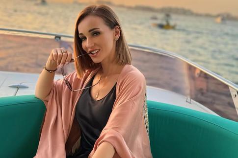 «Вместе девять месяцев»: новый избранник Чеховой вышел из тени