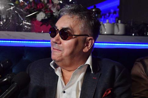 «Разминали ногами»: Садальский пустился в воспоминания об Анжелике Варум и ее мачехе