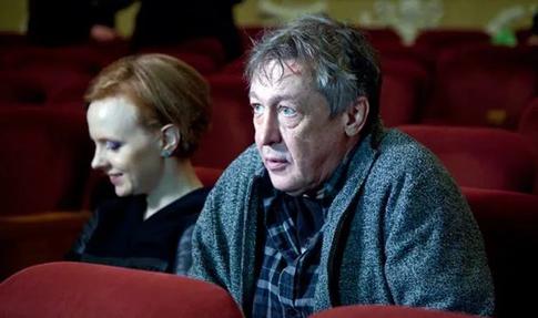Михаилу Ефремову приписывают роман с актрисой Дарьей Белоусовой: они жили вместе в тюрьме три дня