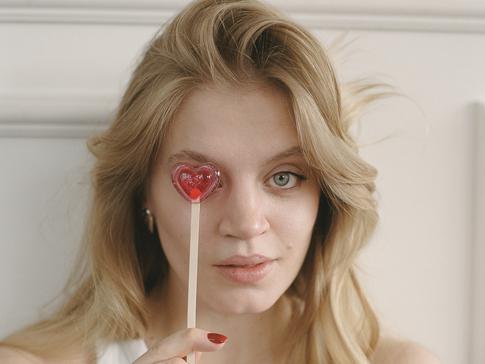 Карина Александрова: «Долго не могла смотреть на себя в зеркало»