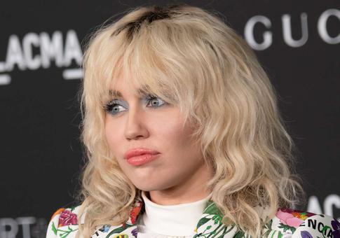 Майли Сайрус впервые высказалась о новом романе отца