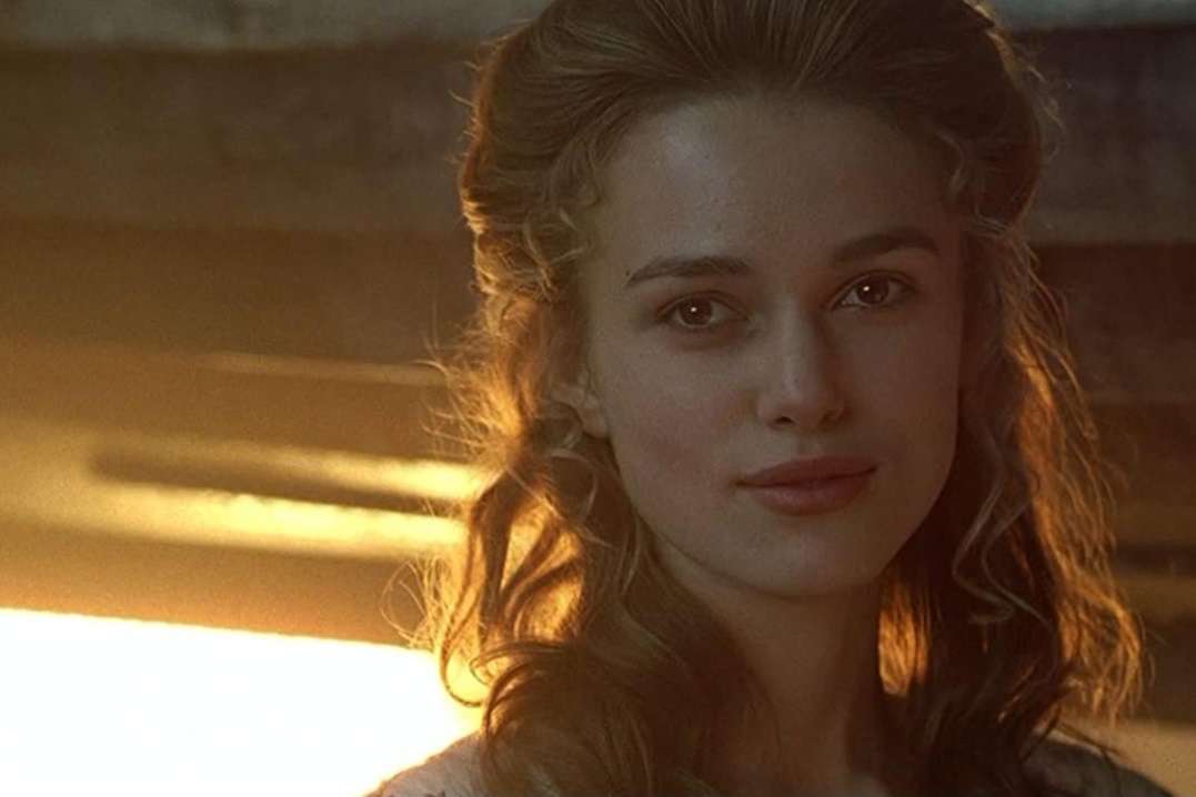 КИРА НАЙТЛИ