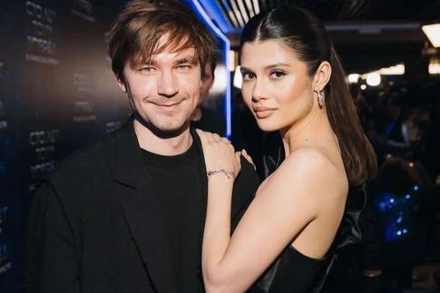 Молодая жена Александра Петрова показала кадры с крещения сына