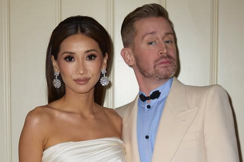 «С годовщиной, детка!»: Маколей Калкин трогательно поздравил супругу с важным днем