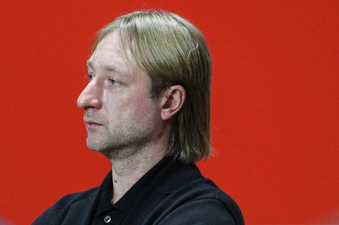 «Намарафетил»: Плющенко подтянул лицо у скандально известного хирурга