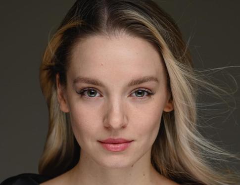 Мошенники выманили у актрисы сериала «Два холма» Кристины Александровой почти миллион рублей