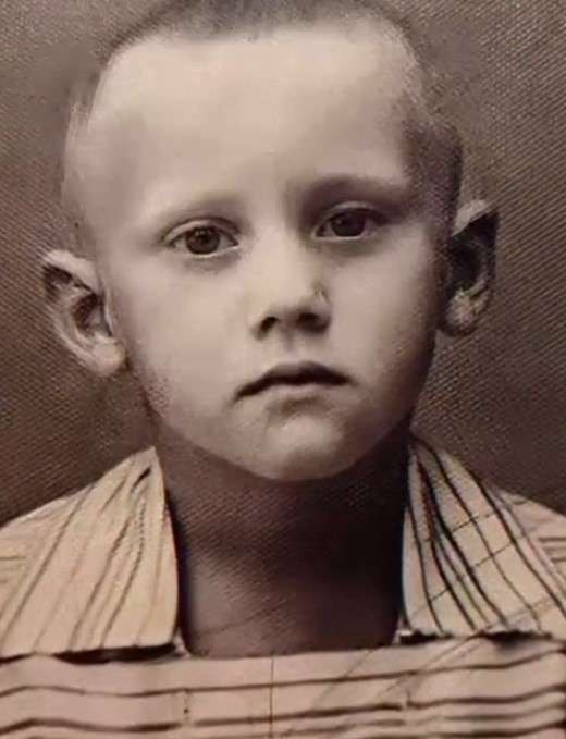 Валерий Михайлов в детстве