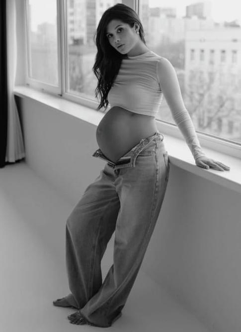 Жена Александра Петрова ностальгирует по беременности