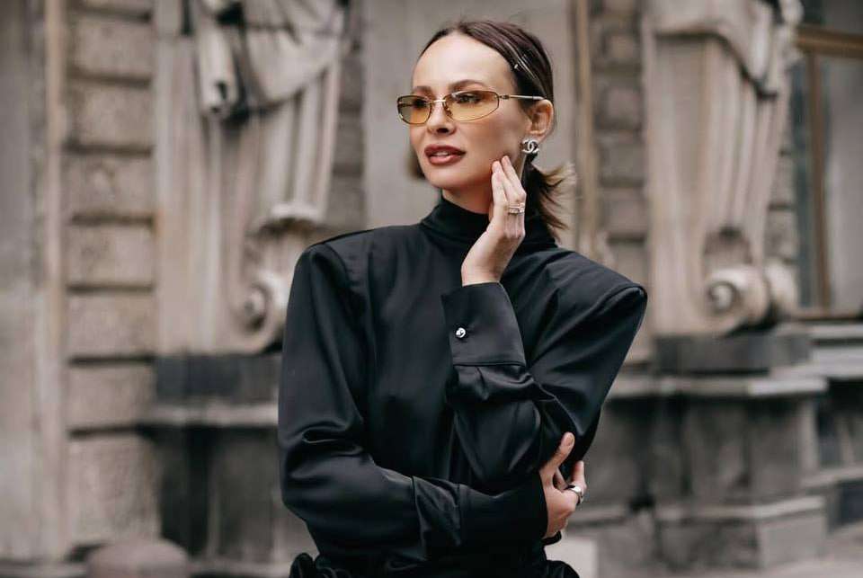 САША ЗВЕРЕВА