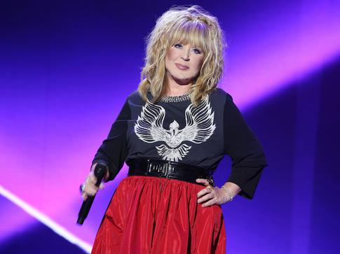 Кадры недели: У Пугачевой на фото пропала ноздря, Михалков рассказал о рождении ребенка