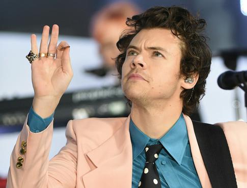 Раскрыта личность тайной возлюбленной Гарри Стайлса, с которой он страстно целовался на Glastonbury