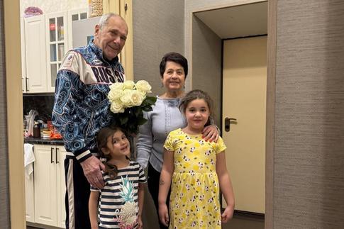 Дети устраивали истерики, а Виторган унижал за каждую мелочь: бывшая няня детей актера «вынесла сор из избы»