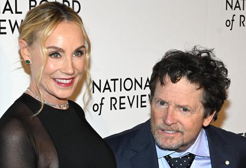 Неизлечимо больной Майкл Джей Фокс из «Назад в будущее» поздравил жену с 37-летием брака