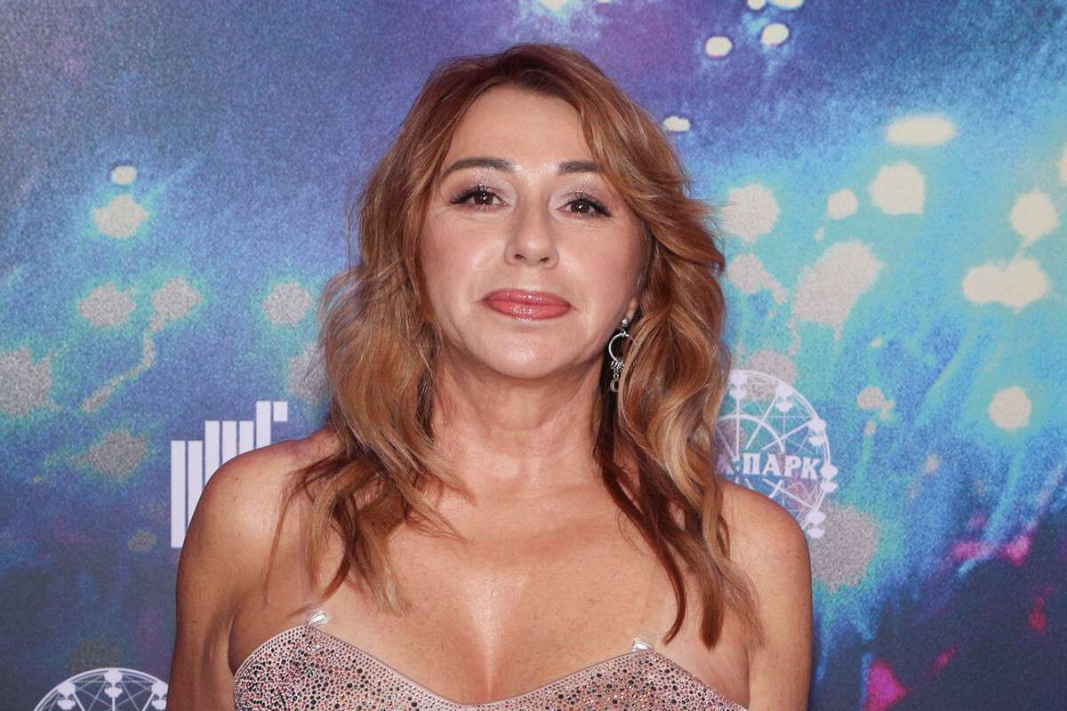 Алена Апина