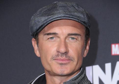 Медэксперты раскрыли причину смерти звезды «Зачарованных» Джулиана Макмэхона