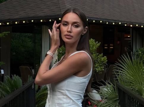 Анастасия Костенко рассказала о травме ноги, из-за которой не может носить каблуки