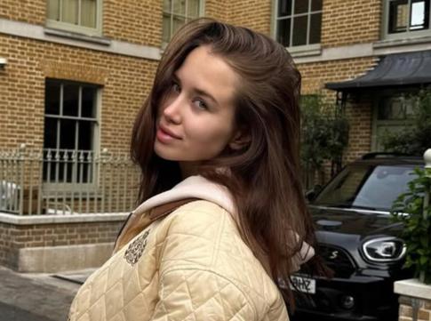 Аврора Киба призналась, что колола инъекции в губы