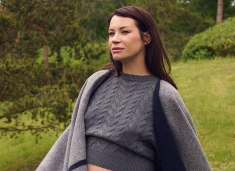 Готовящаяся к рождению дочери Ида Галич поделилась своим детским фото с мамой