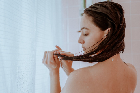 Комбо для блеска и силы волос: можно ли смешивать масло, сыворотку и эмульсию