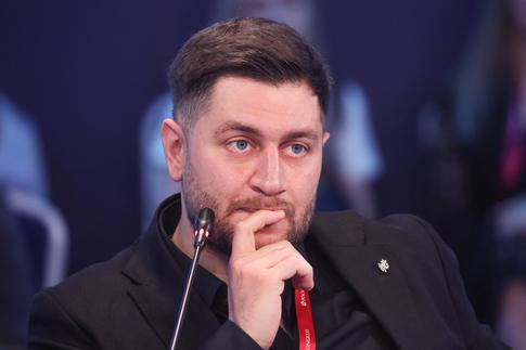 «Все приходит с опытом»: Дава объяснил, как трехмесячная дочь поменяла его взгляды