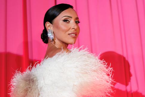 «Активно общается»: что происходит в личной жизни Алсу спустя год после развода