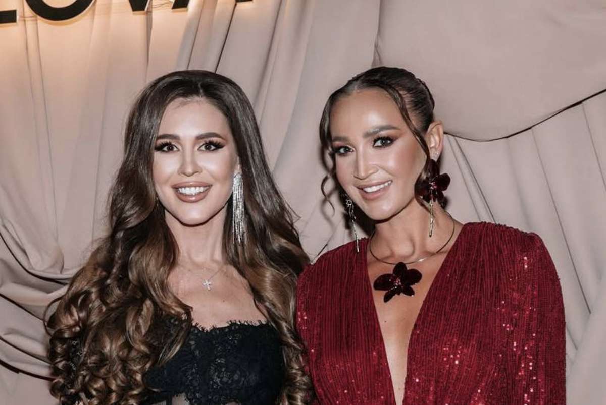 Ольга Бузова с сестрой Анной