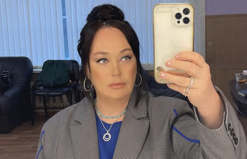 Гузеева поблагодарила Кудрявцеву за «нужные слова»: совместное фото звезд